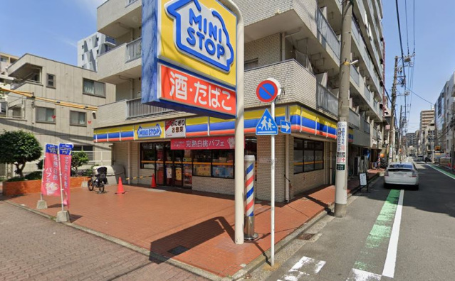 コンビニ　ミニストップ鎌倉十二所店（コンビニ）まで1123m