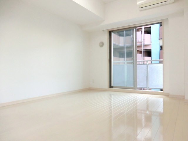 居室・リビング　★洋室９．１帖の居室画像です★