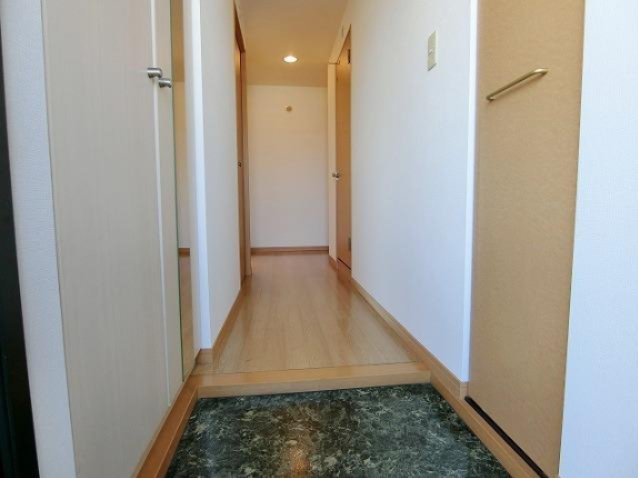 玄関　※同シリーズ参考写真※