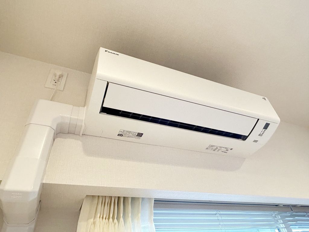 その他設備　エアコン付き(リビング)