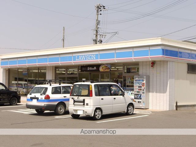 コンビニ　ローソン（コンビニ）まで852m