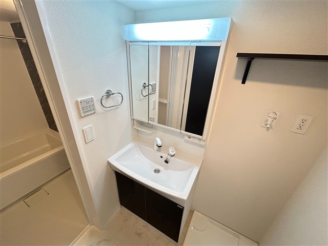 洗面設備　同じ建築会社のイメージ写真になります