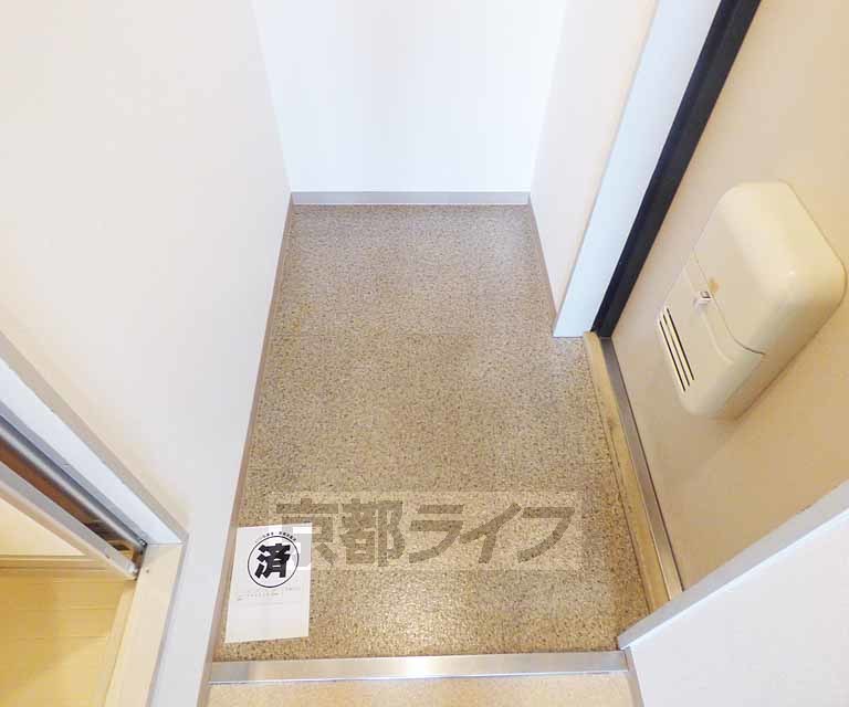 玄関　スペースが広いです