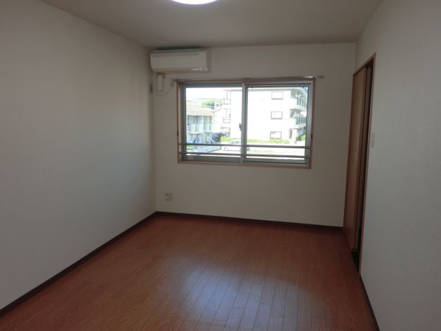 その他部屋・スペース　北洋間・エアコン、照明付き