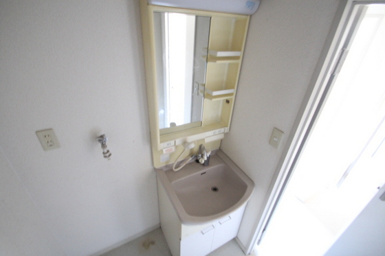 洗面設備　※別部屋の写真です