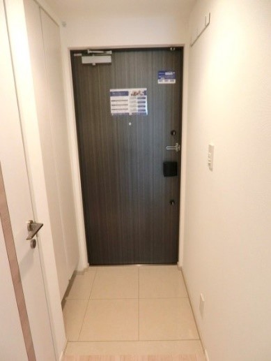 玄関　※同じ間取り別号室参考写真 　現状優先