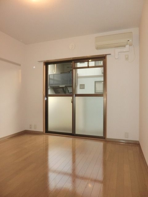 その他部屋・スペース　フローリング張りのきれいなお部屋です