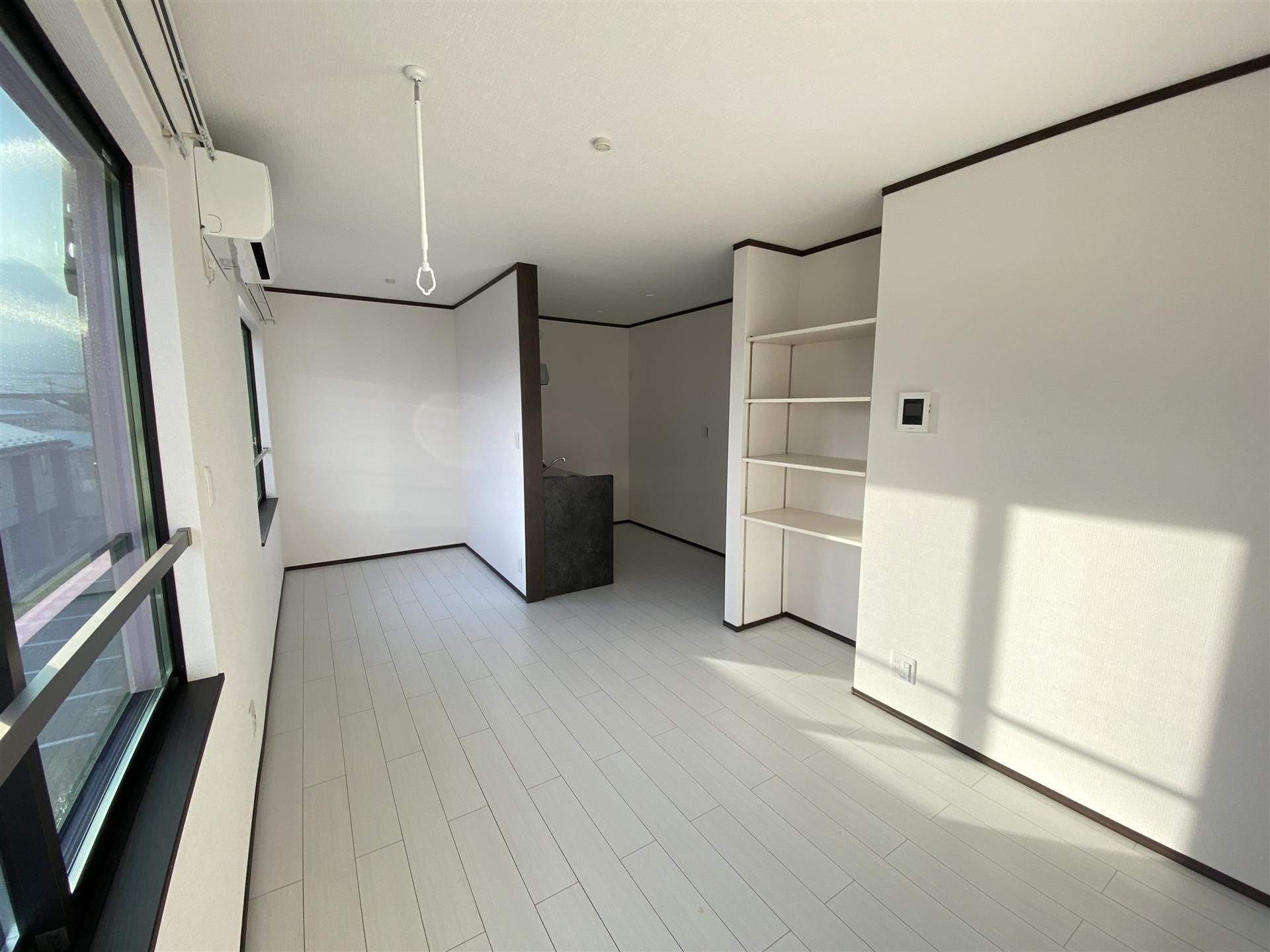 居室・リビング　南向きで日当たりのいいお部屋です！