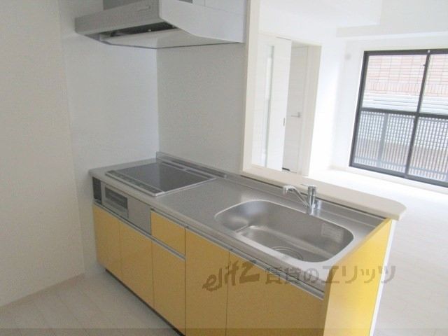 キッチン　キッチン