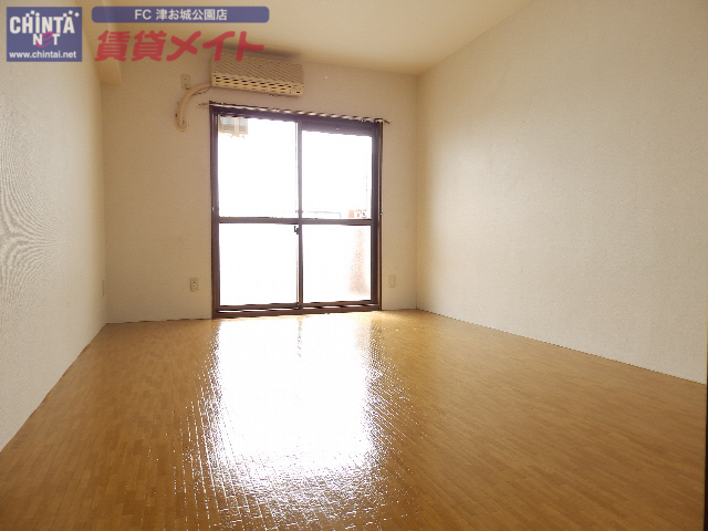 居室・リビング　同じ物件、別部屋の写真です