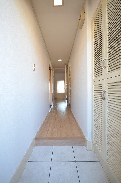 玄関　※同建物・別号室の写真です