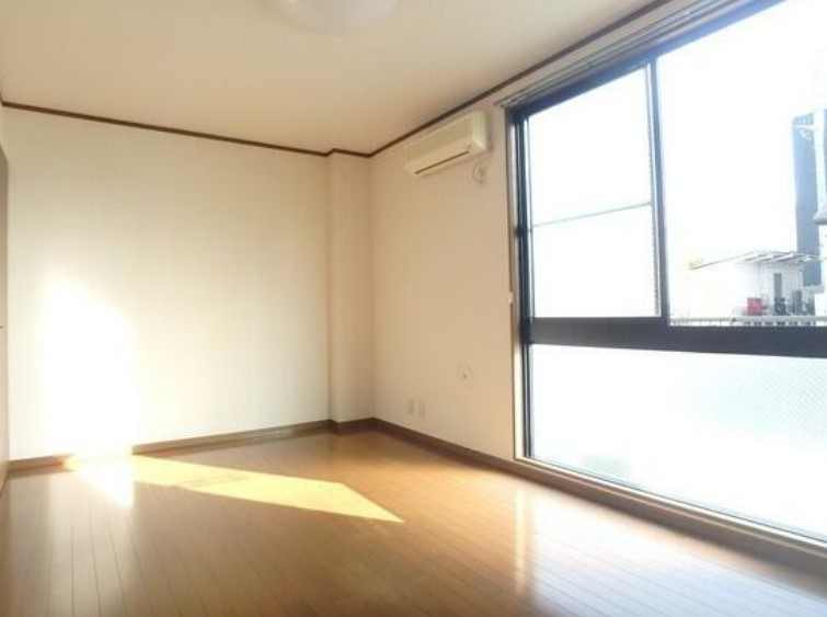 居室・リビング　別部屋参照写真