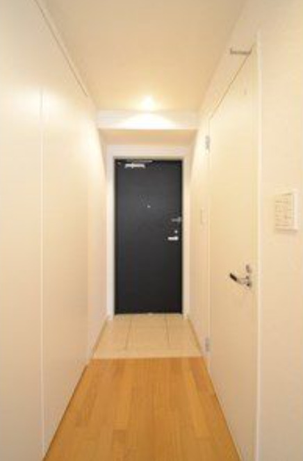 玄関　※別部屋参考写真