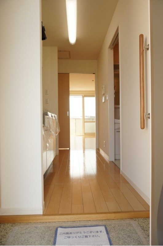 玄関　図面と現状に相違がある場合には現状を優先