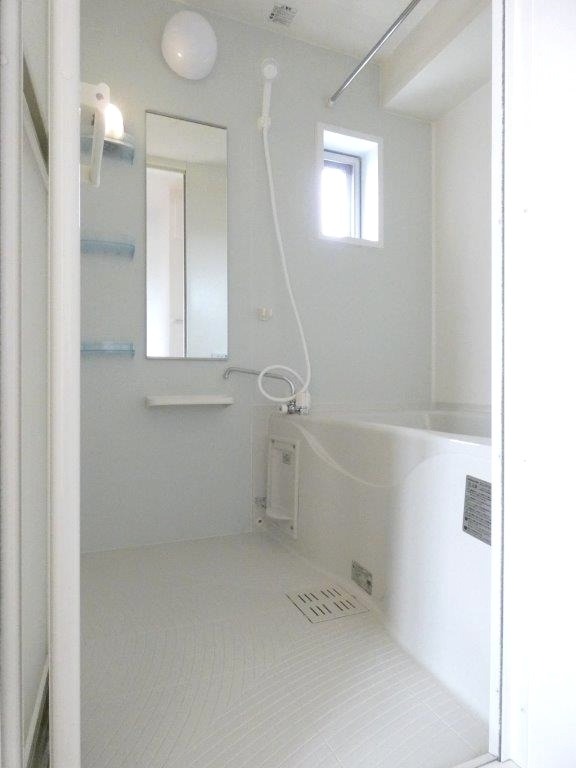 バス・シャワールーム　図面と現状に相違がある場合には現状を優先