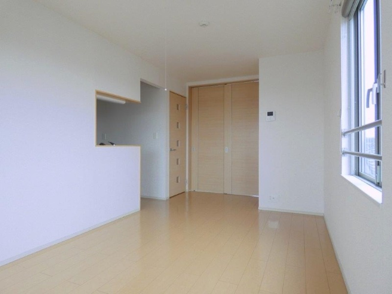 居室・リビング　図面と現状に相違がある場合には現状を優先