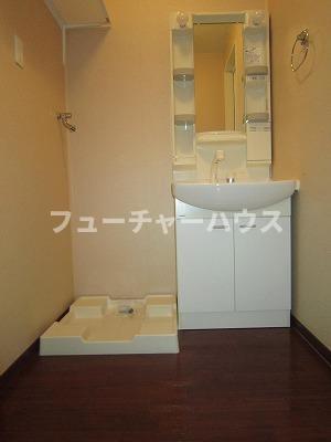 洗面設備　広い洗面スペース