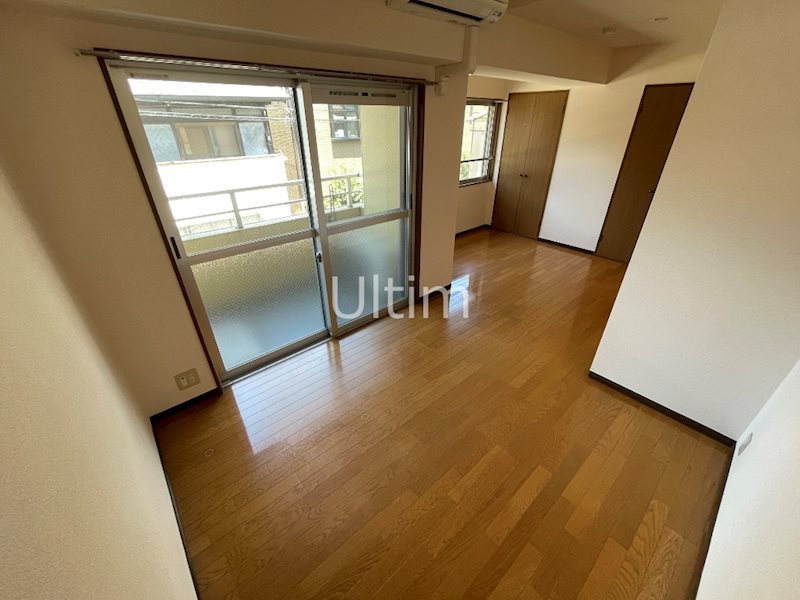 居室・リビング　※同タイプの他のお部屋です