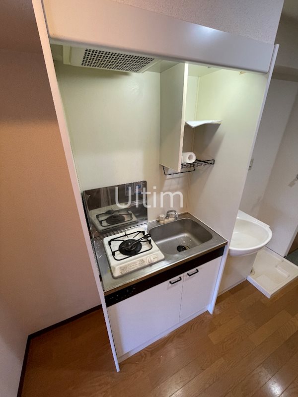 キッチン　※同タイプの他のお部屋です