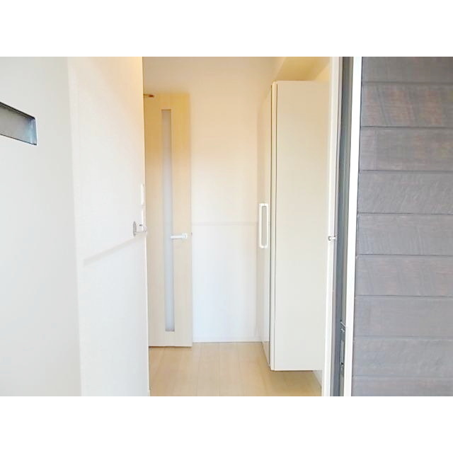 玄関　ワンクッションおけるホールスペース