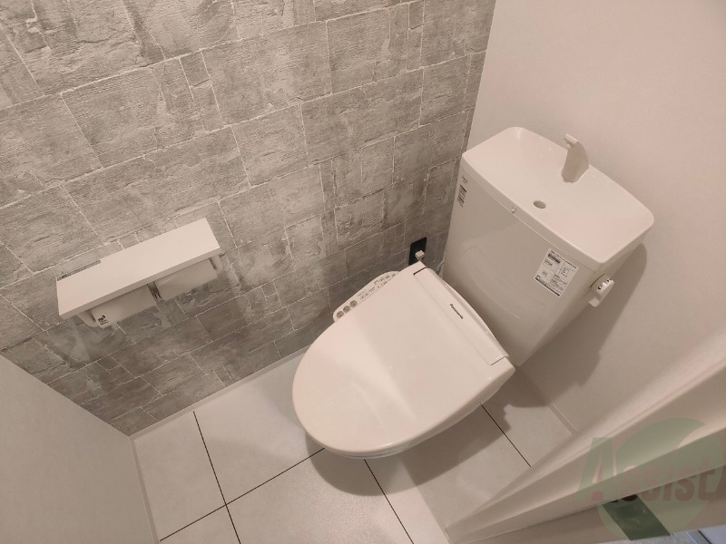 トイレ　ウォシュレット機能がついたトイレ。安心して使用できますね。