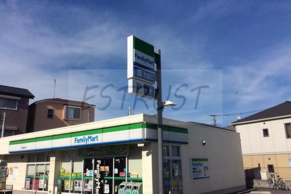 コンビニ　ファミリーマート 白幡仲町店（コンビニ）まで517m