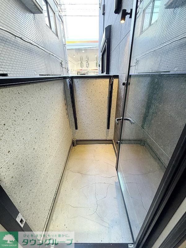 バルコニー　バルコニー