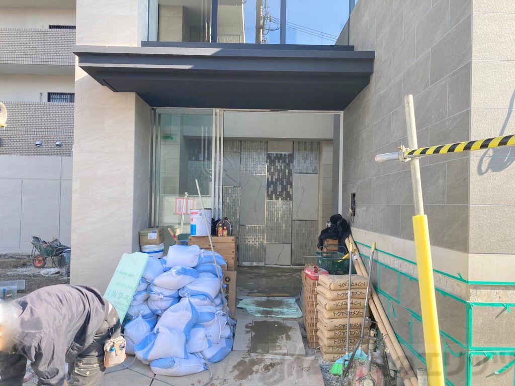 エントランス　エントランス