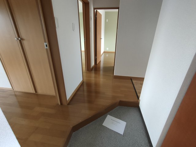 エントランス　清潔なエントランスです