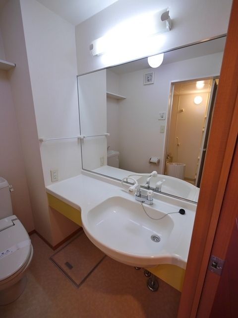 洗面設備　★独立洗面台の様子★