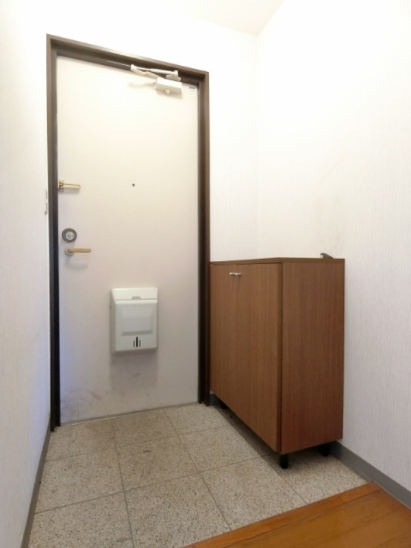 玄関　図面と現状に相違がある場合には現状を優先