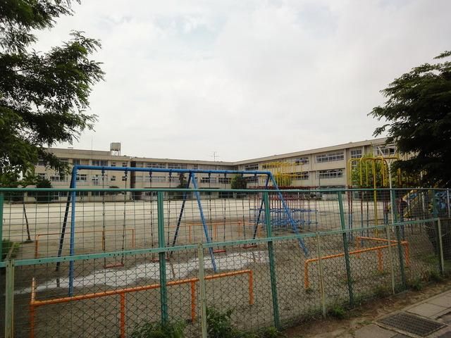 小学校　松戸市立馬橋小学校（小学校）まで960m