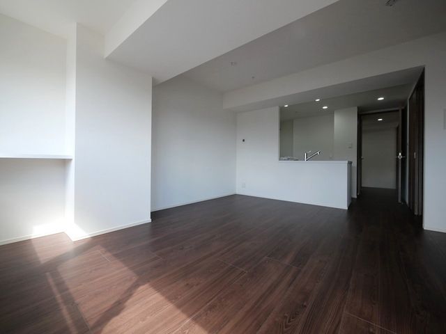 居室・リビング　★おしゃれなリビングフロアの様子★