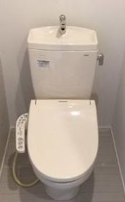 トイレ　温水洗浄機能付トイレ☆（同一仕様写真）