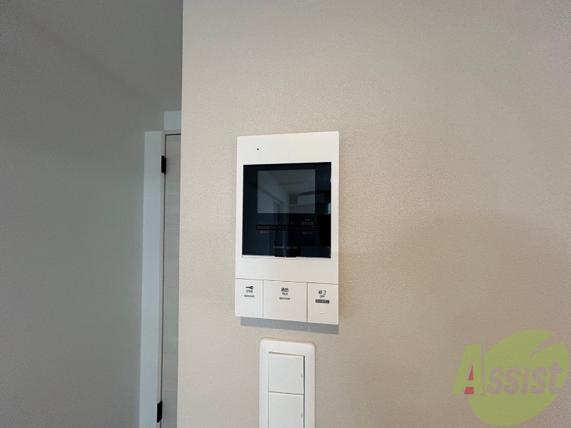 セキュリティ　ＴＶモニター付インターホンです。来客者の顔が見えるので安心！