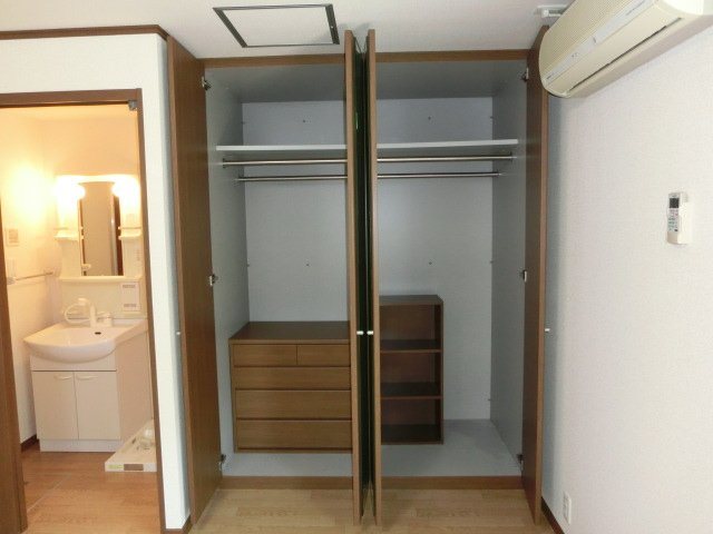 収納　(イメージ)