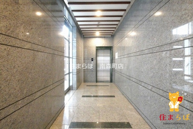 エントランス　共用部の印象も大切に