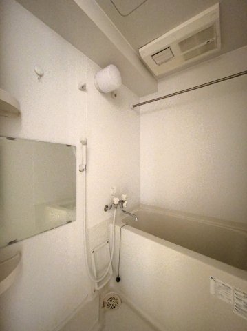 バス・シャワールーム　お風呂です