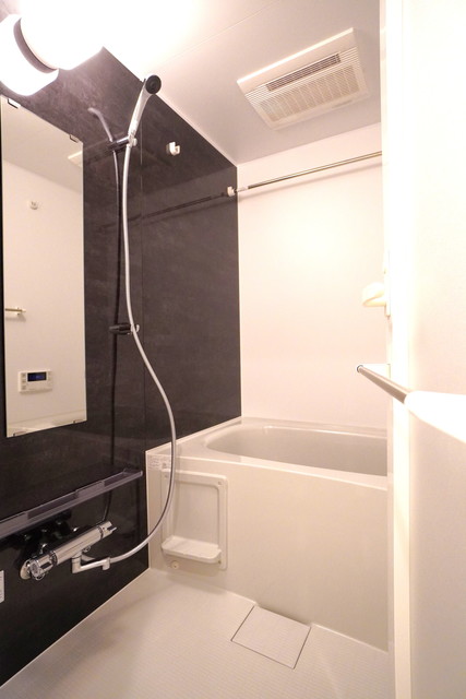 バス・シャワールーム　※写真は同タイプ住戸です。