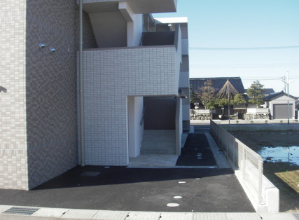 エントランス　建物の内部です