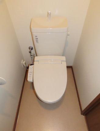 トイレ　102号室の写真です