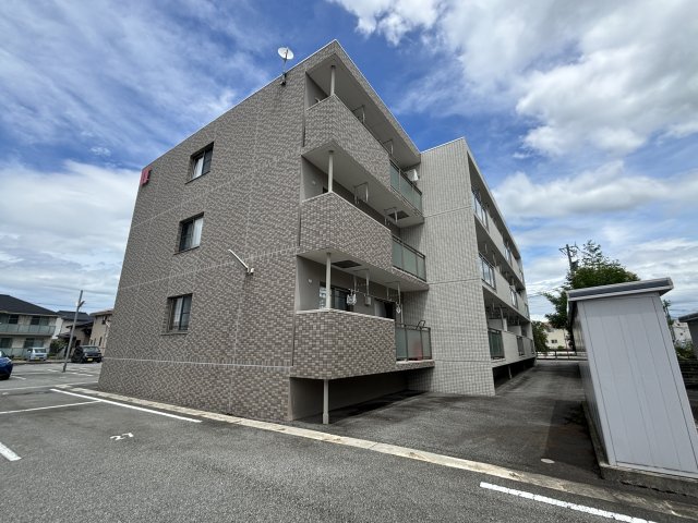 建物外観　外観は落ち着いています