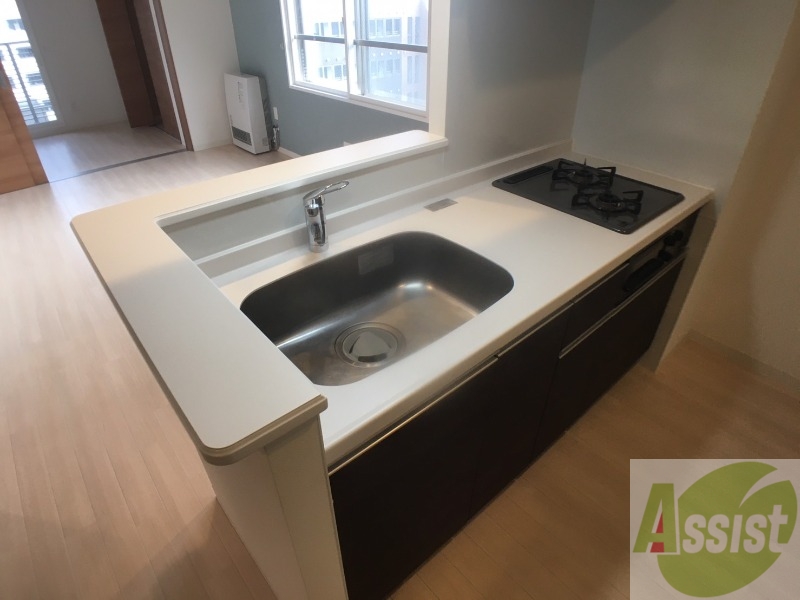 キッチン　キッチンはスペースも広々していて使いやすそうですよ！