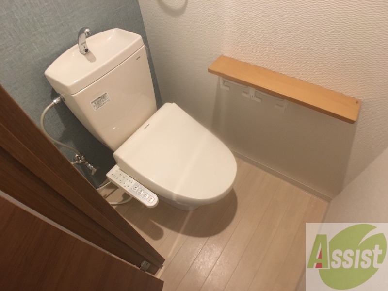 トイレ　トイレです。ウォシュレット付を探している方、おすすめです。