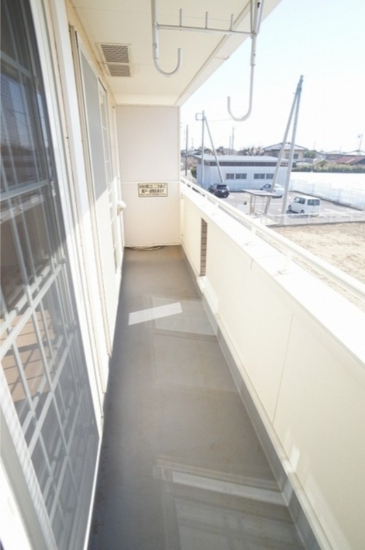 バルコニー　図面と現状に相違がある場合には現状を優先