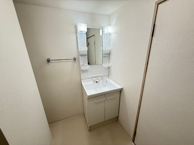 洗面設備　洗面化粧台