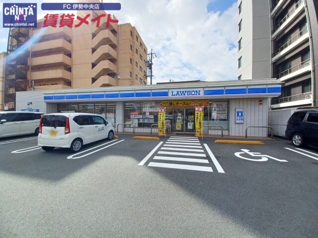 コンビニ　ローソン伊勢岩渕店（コンビニ）まで221m
