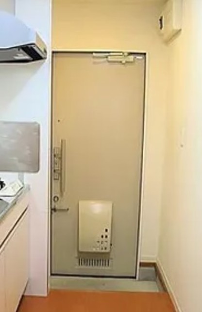 玄関　同仕様タイプ