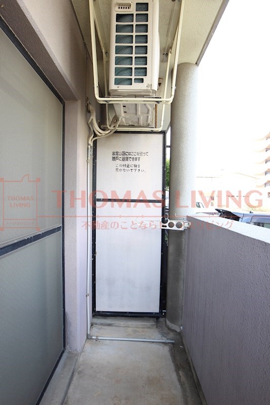 バルコニー　洗濯物も十分に干せる広さです。