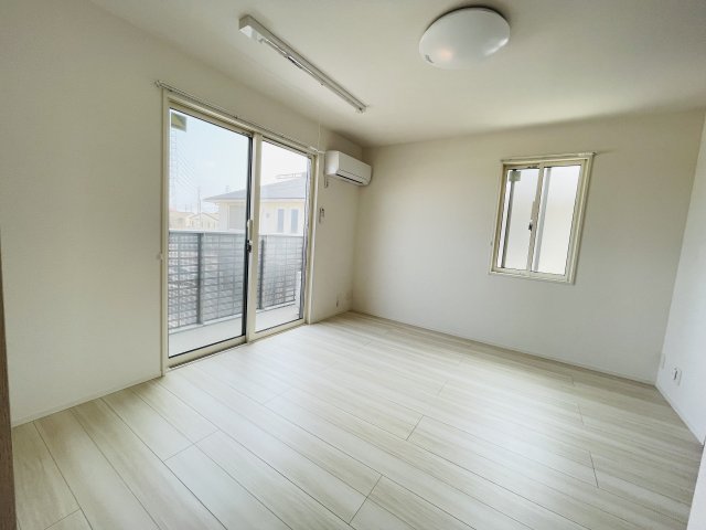 居室・リビング　写真はB201号室